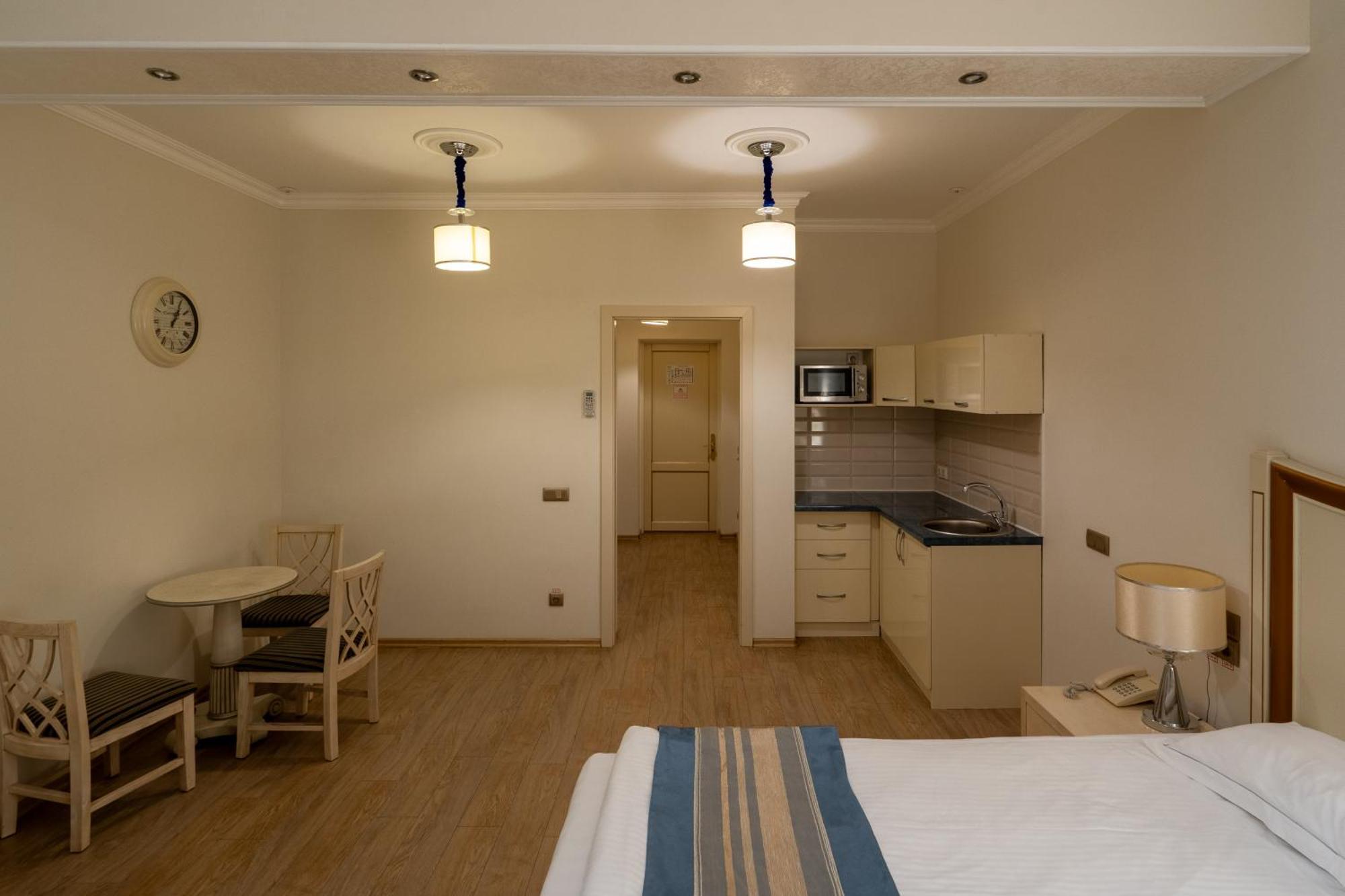 Metro Hotel Apartments Odessa Zewnętrze zdjęcie