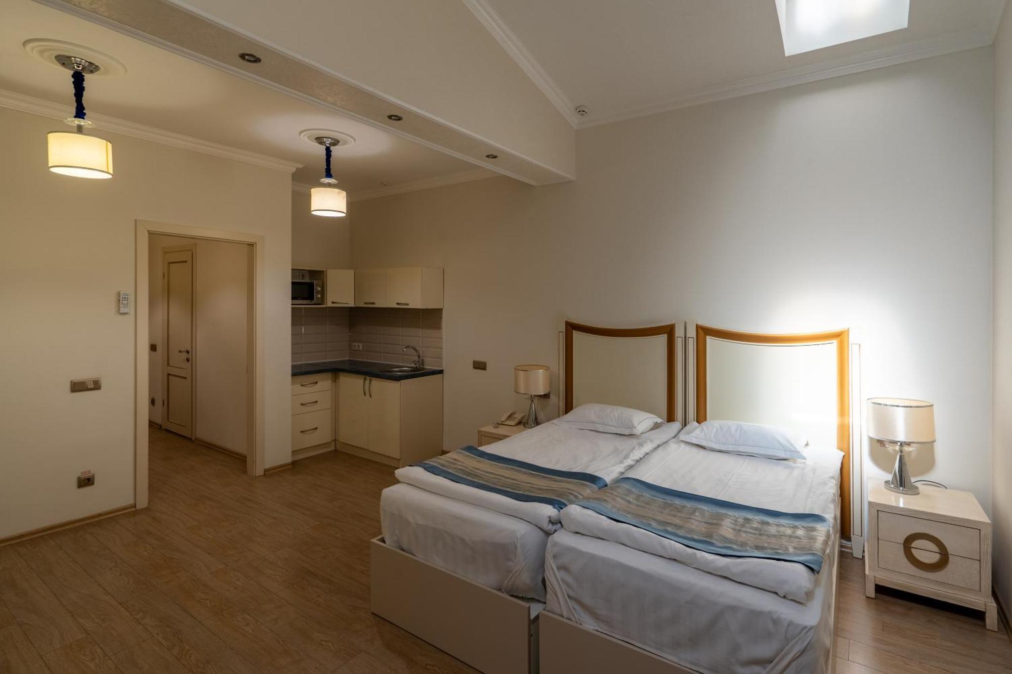 Metro Hotel Apartments Odessa Zewnętrze zdjęcie