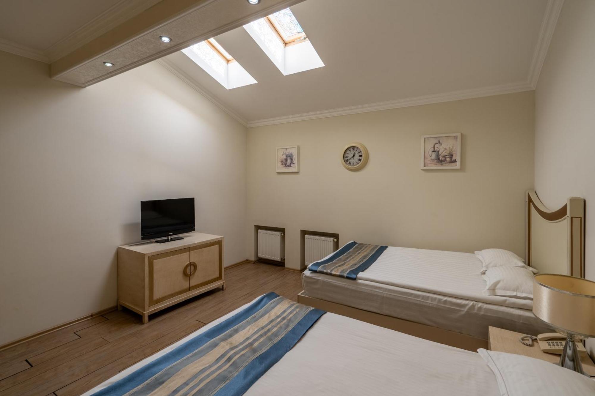 Metro Hotel Apartments Odessa Zewnętrze zdjęcie