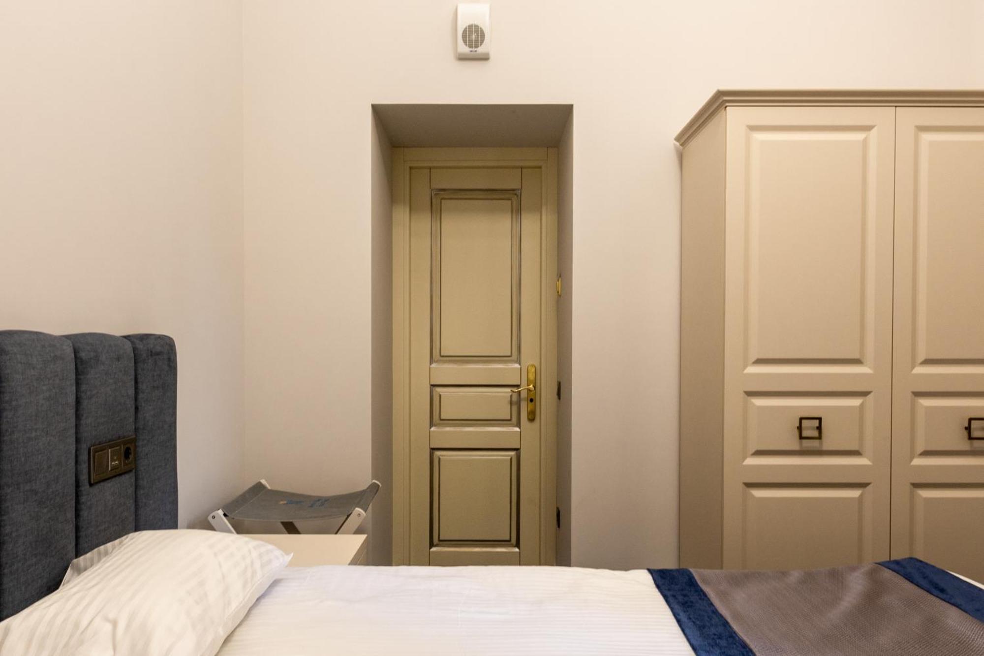 Metro Hotel Apartments Odessa Zewnętrze zdjęcie